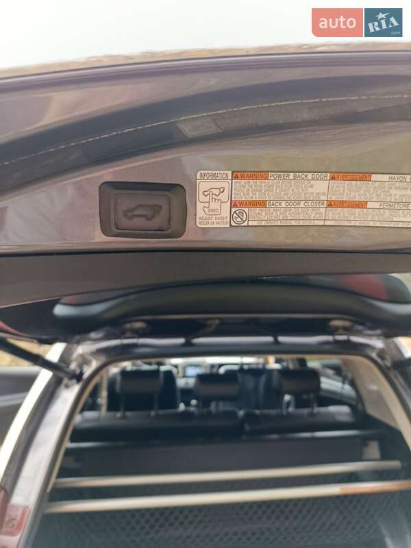 Внедорожник / Кроссовер Toyota RAV4 2014 в Ровно фото 26 Внедорожник / Кроссовер Toyota RAV4 2014 в Ровно