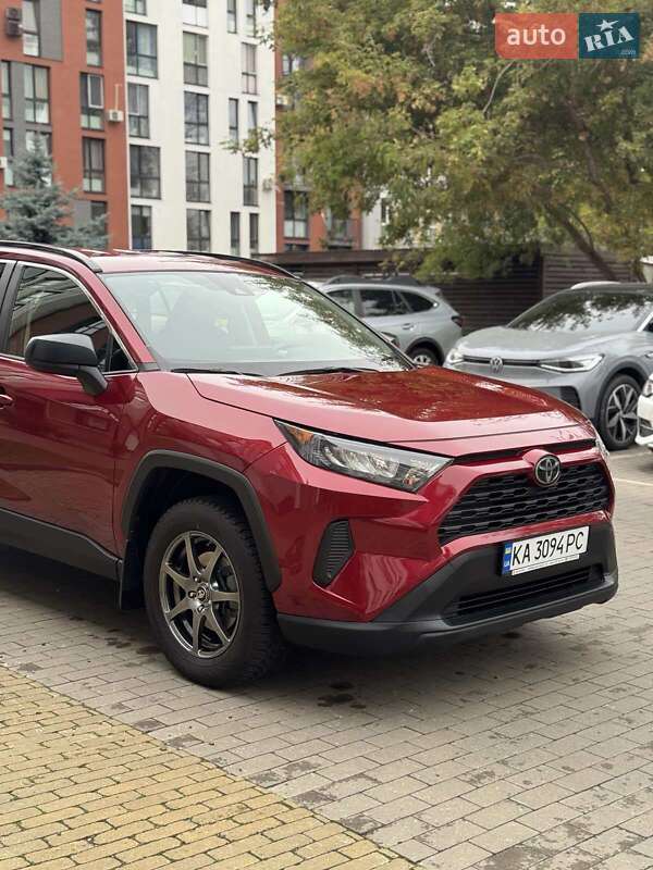 Позашляховик / Кросовер Toyota RAV4 2018 в Києві фото 3 Позашляховик / Кросовер Toyota RAV4 2018 в Києві