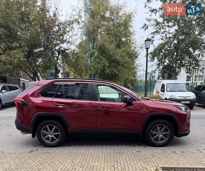 Позашляховик / Кросовер Toyota RAV4 2018 в Києві фото 7 Позашляховик / Кросовер Toyota RAV4 2018 в Києві