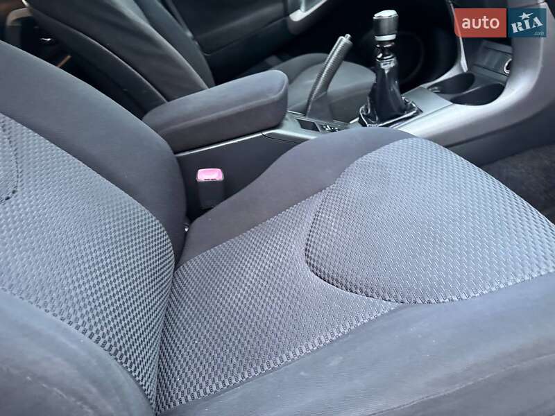 Внедорожник / Кроссовер Toyota RAV4 2009 в Ахтырке фото 31 Внедорожник / Кроссовер Toyota RAV4 2009 в Ахтырке