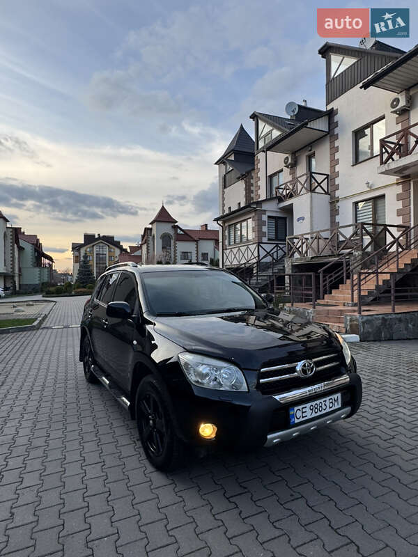 Внедорожник / Кроссовер Toyota RAV4 2007 в Черновцах