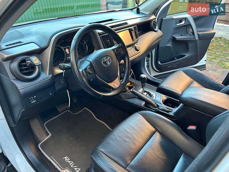 Внедорожник / Кроссовер Toyota RAV4 2017 в Киеве фото 40 Внедорожник / Кроссовер Toyota RAV4 2017 в Киеве