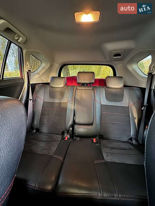 Внедорожник / Кроссовер Toyota RAV4 2017 в Ровно фото 25 Внедорожник / Кроссовер Toyota RAV4 2017 в Ровно