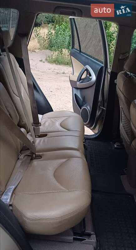 Внедорожник / Кроссовер Toyota RAV4 2007 в Кривом Роге фото 3 Внедорожник / Кроссовер Toyota RAV4 2007 в Кривом Роге