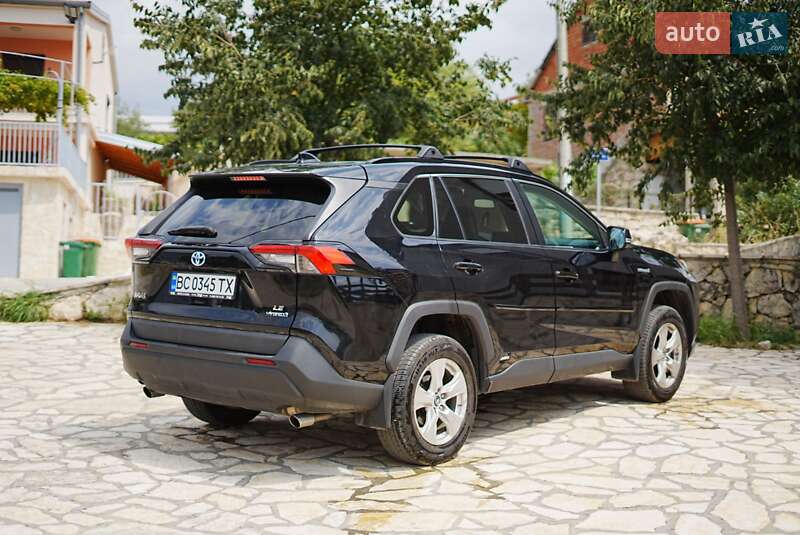Позашляховик / Кросовер Toyota RAV4 2019 в Сколе