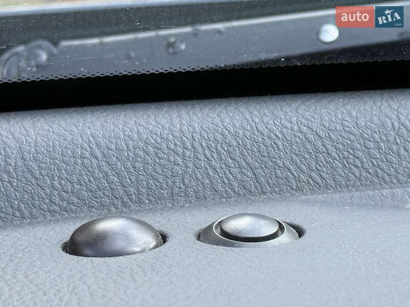 Внедорожник / Кроссовер Toyota RAV4 2007 в Киеве