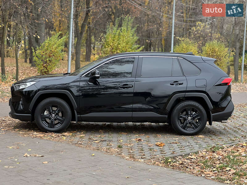 Внедорожник / Кроссовер Toyota RAV4 2023 в Киеве фото 4 Внедорожник / Кроссовер Toyota RAV4 2023 в Киеве