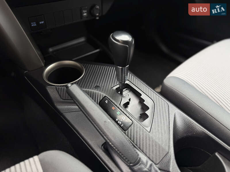 Внедорожник / Кроссовер Toyota RAV4 2013 в Одессе