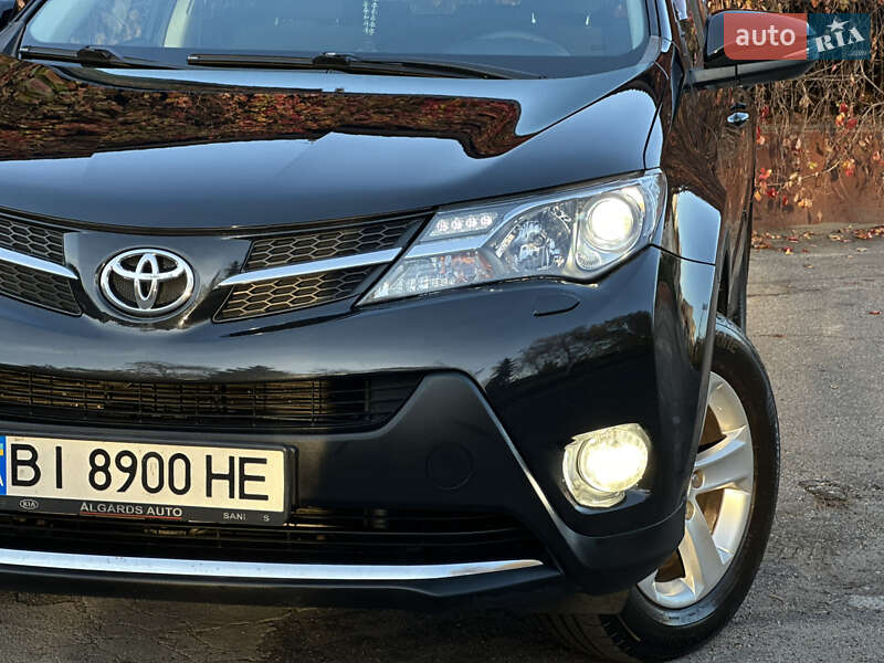 Внедорожник / Кроссовер Toyota RAV4 2013 в Кропивницком
