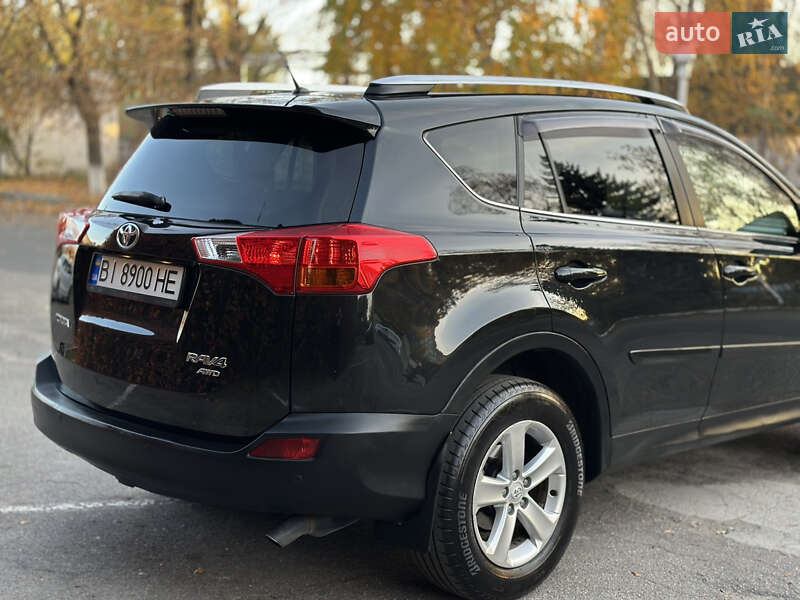Внедорожник / Кроссовер Toyota RAV4 2013 в Кропивницком
