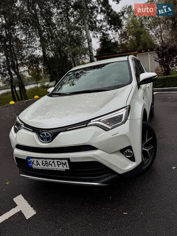 Внедорожник / Кроссовер Toyota RAV4 2017 в Киеве фото 9 Внедорожник / Кроссовер Toyota RAV4 2017 в Киеве