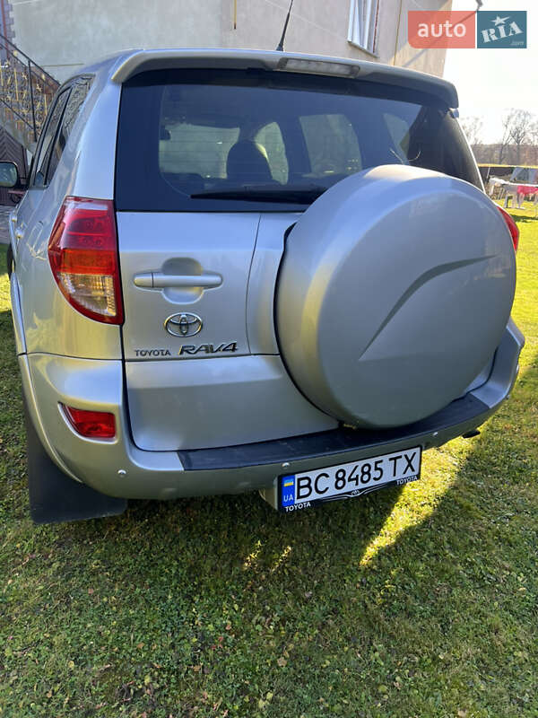 Внедорожник / Кроссовер Toyota RAV4 2008 в Меденичах