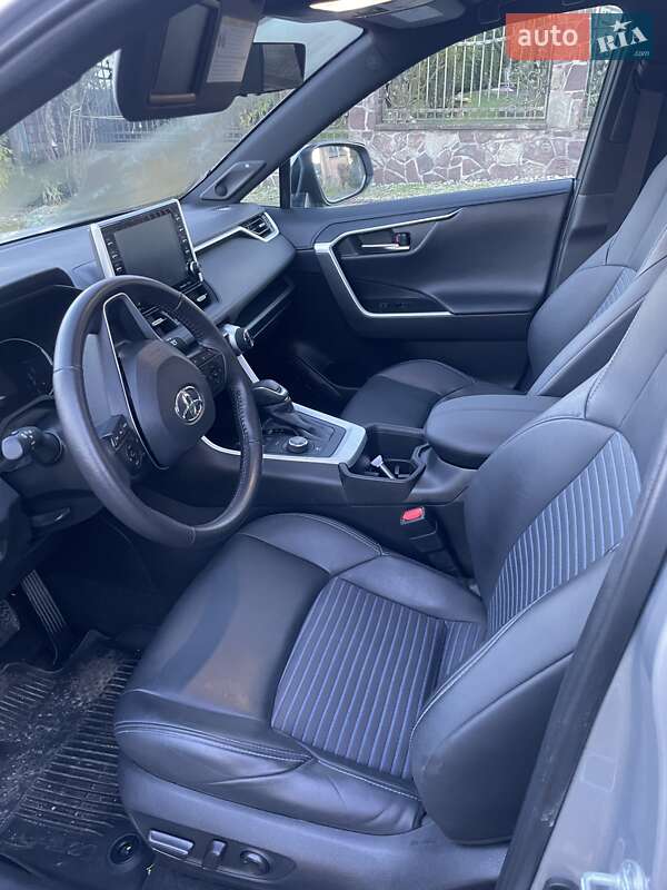 Внедорожник / Кроссовер Toyota RAV4 2022 в Тернополе фото 9 Внедорожник / Кроссовер Toyota RAV4 2022 в Тернополе