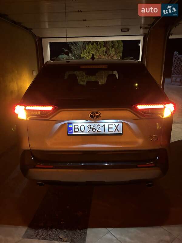 Внедорожник / Кроссовер Toyota RAV4 2022 в Тернополе фото 40 Внедорожник / Кроссовер Toyota RAV4 2022 в Тернополе