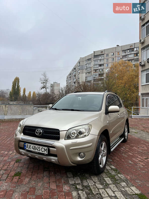 Внедорожник / Кроссовер Toyota RAV4 2006 в Харькове фото Внедорожник / Кроссовер Toyota RAV4 2006 в Харькове