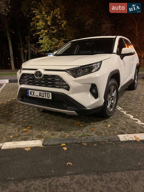 Внедорожник / Кроссовер Toyota RAV4 2023 в Харькове фото 7 Внедорожник / Кроссовер Toyota RAV4 2023 в Харькове