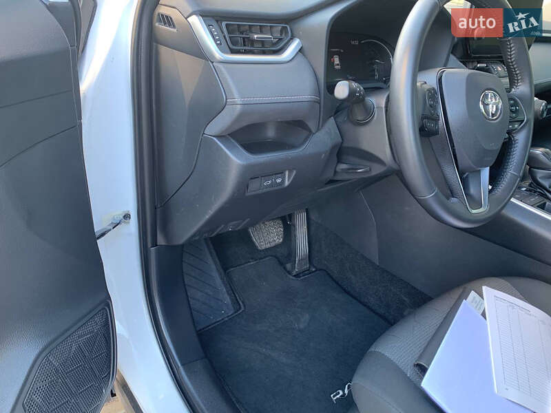 Внедорожник / Кроссовер Toyota RAV4 2023 в Харькове фото 17 Внедорожник / Кроссовер Toyota RAV4 2023 в Харькове