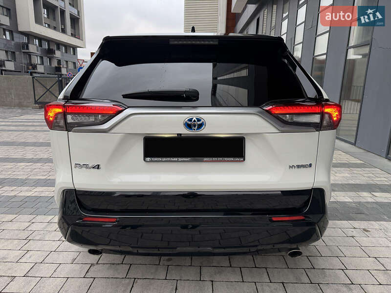 Внедорожник / Кроссовер Toyota RAV4 2019 в Львове