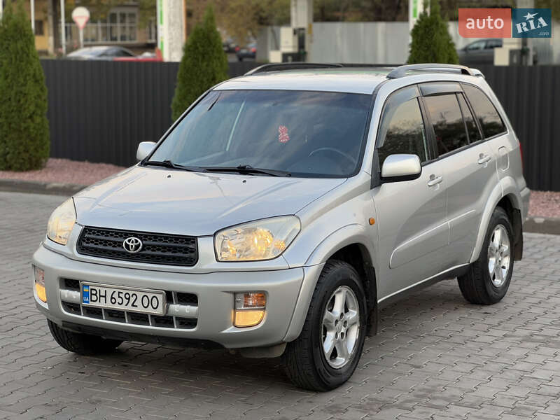 Позашляховик / Кросовер Toyota RAV4 2003 в Одесі