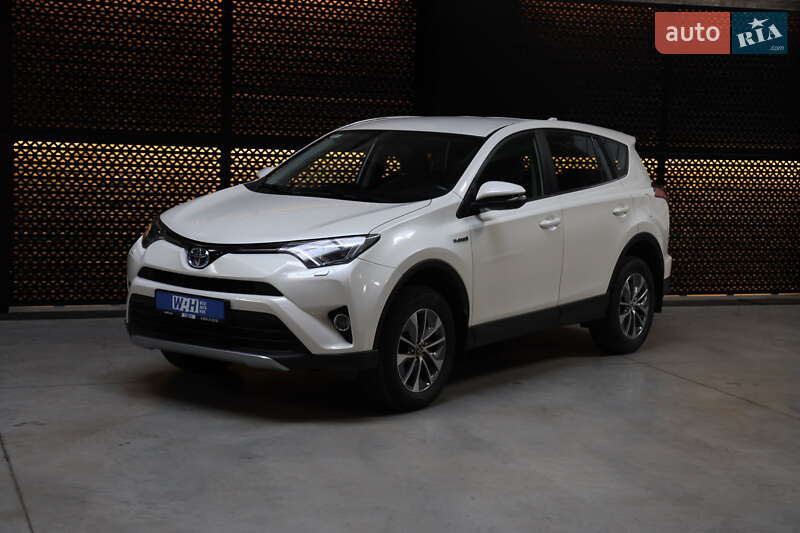Внедорожник / Кроссовер Toyota RAV4 2017 в Луцке фото Внедорожник / Кроссовер Toyota RAV4 2017 в Луцке
