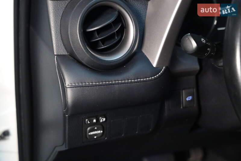 Внедорожник / Кроссовер Toyota RAV4 2017 в Луцке фото 23 Внедорожник / Кроссовер Toyota RAV4 2017 в Луцке