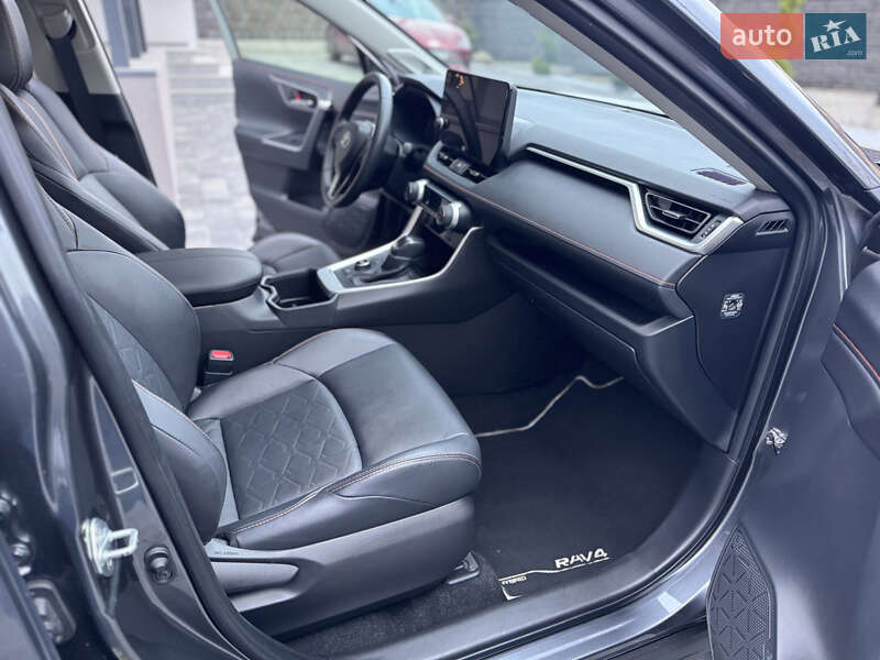 Внедорожник / Кроссовер Toyota RAV4 2023 в Ровно фото 29 Внедорожник / Кроссовер Toyota RAV4 2023 в Ровно