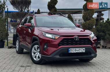 Внедорожник / Кроссовер Toyota RAV4 2019 в Виннице