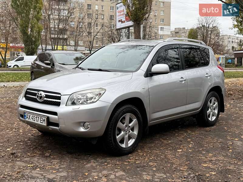 Внедорожник / Кроссовер Toyota RAV4 2008 в Харькове
