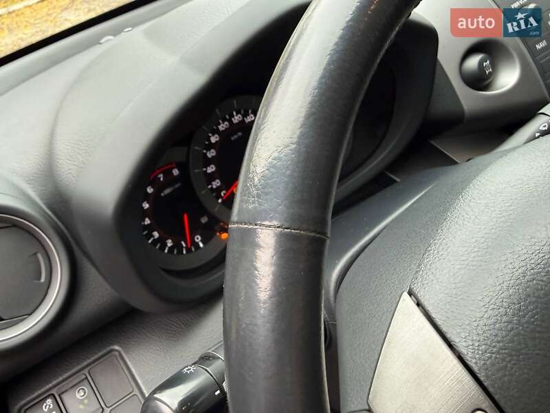 Внедорожник / Кроссовер Toyota RAV4 2008 в Харькове