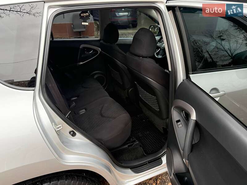 Внедорожник / Кроссовер Toyota RAV4 2008 в Харькове