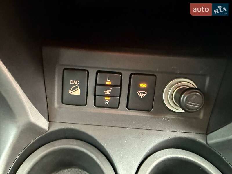 Внедорожник / Кроссовер Toyota RAV4 2008 в Харькове