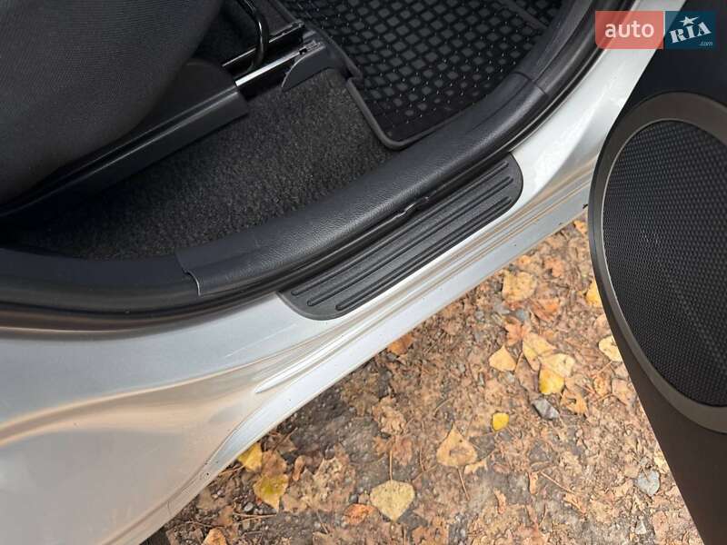 Внедорожник / Кроссовер Toyota RAV4 2008 в Харькове