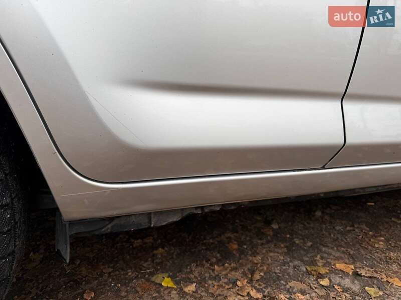 Внедорожник / Кроссовер Toyota RAV4 2008 в Харькове