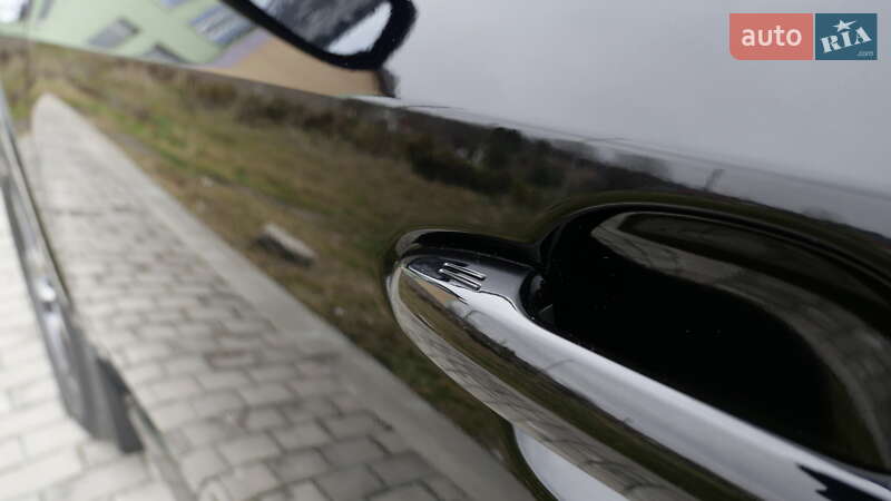 Позашляховик / Кросовер Toyota RAV4 2020 в Львові