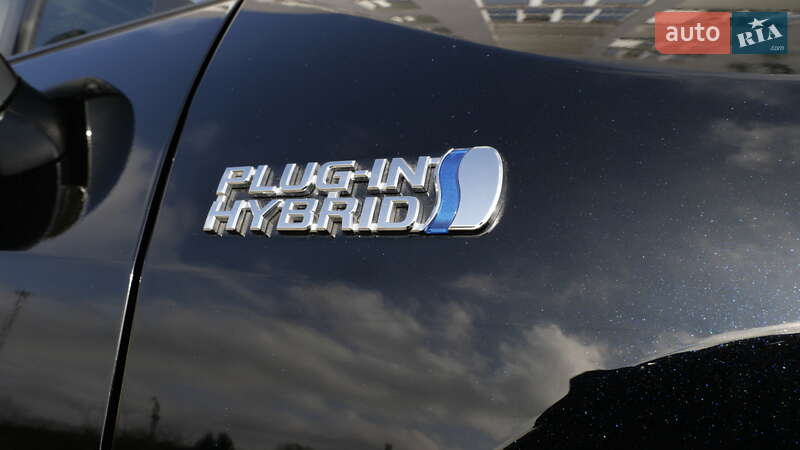 Позашляховик / Кросовер Toyota RAV4 2020 в Львові