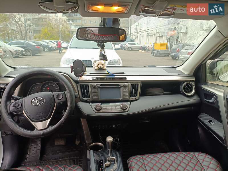 Позашляховик / Кросовер Toyota RAV4 2015 в Павлограді фото 7 Позашляховик / Кросовер Toyota RAV4 2015 в Павлограді