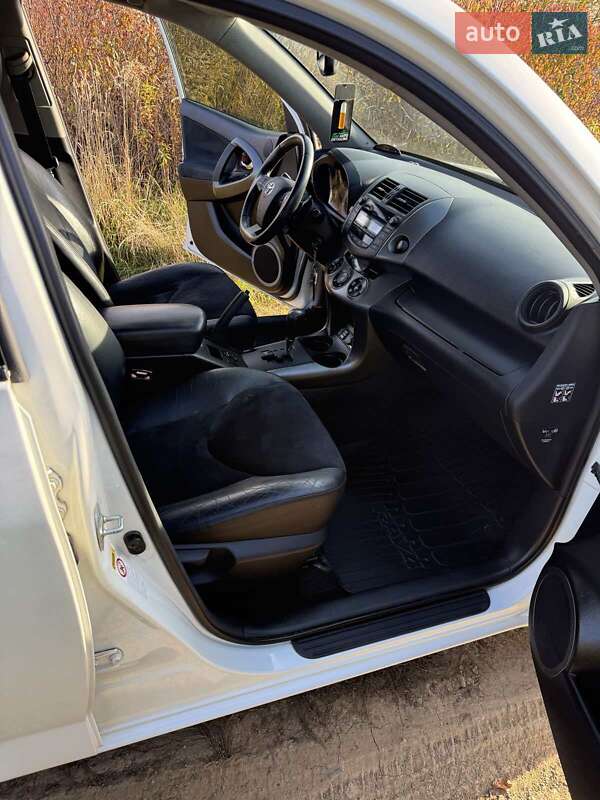 Внедорожник / Кроссовер Toyota RAV4 2011 в Киеве фото 7 Внедорожник / Кроссовер Toyota RAV4 2011 в Киеве