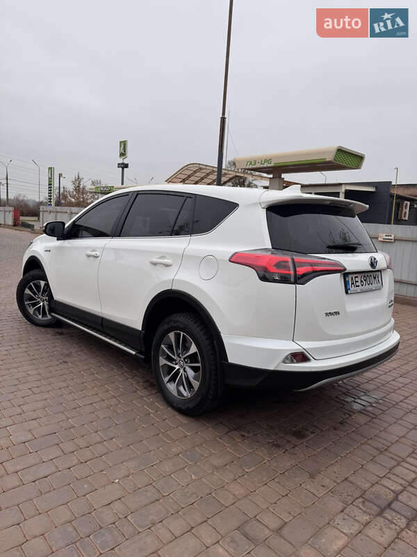 Позашляховик / Кросовер Toyota RAV4 2018 в Кривому Розі