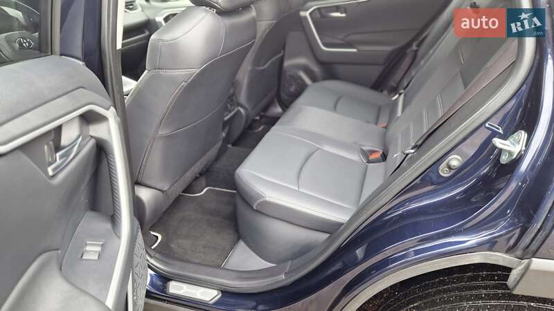 Внедорожник / Кроссовер Toyota RAV4 2023 в Киеве фото 28 Внедорожник / Кроссовер Toyota RAV4 2023 в Киеве