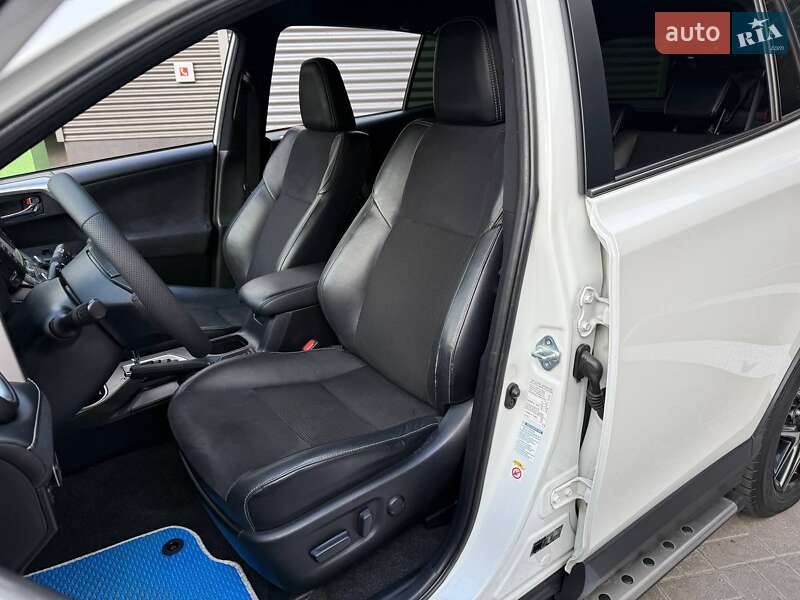 Внедорожник / Кроссовер Toyota RAV4 2017 в Киеве фото 9 Внедорожник / Кроссовер Toyota RAV4 2017 в Киеве