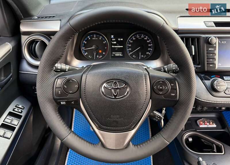 Внедорожник / Кроссовер Toyota RAV4 2017 в Киеве фото 17 Внедорожник / Кроссовер Toyota RAV4 2017 в Киеве
