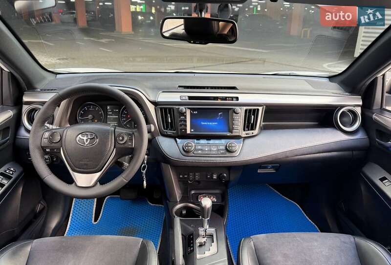 Внедорожник / Кроссовер Toyota RAV4 2017 в Киеве фото 21 Внедорожник / Кроссовер Toyota RAV4 2017 в Киеве