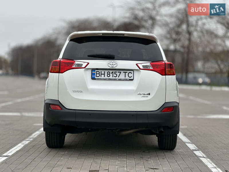 Позашляховик / Кросовер Toyota RAV4 2015 в Одесі