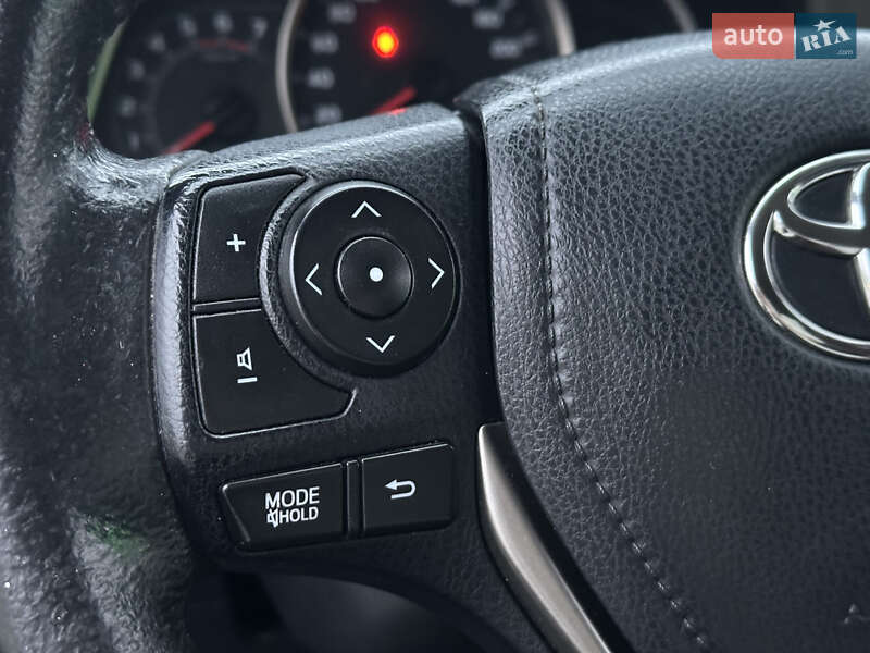 Позашляховик / Кросовер Toyota RAV4 2015 в Одесі