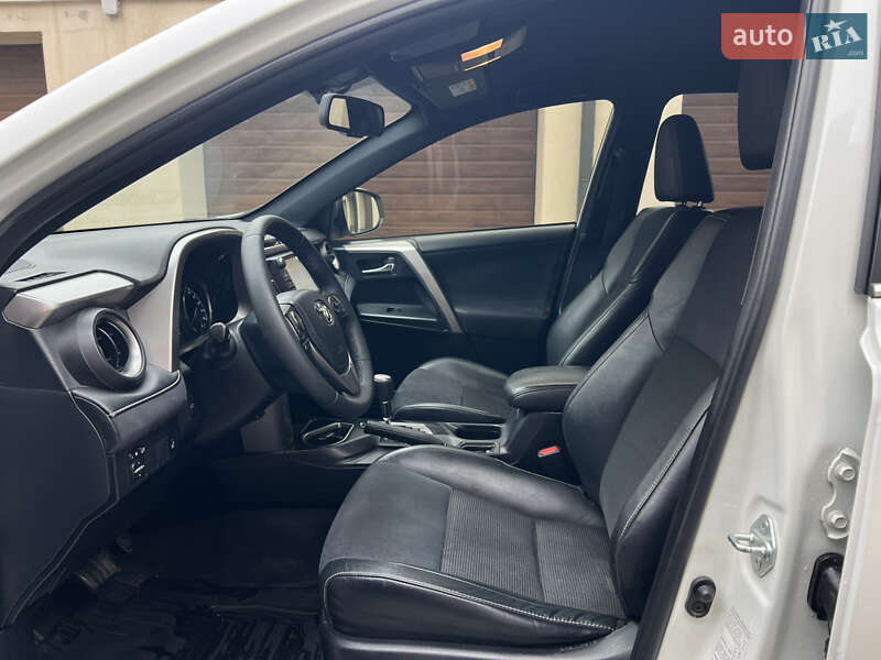 Внедорожник / Кроссовер Toyota RAV4 2017 в Виннице фото 29 Внедорожник / Кроссовер Toyota RAV4 2017 в Виннице