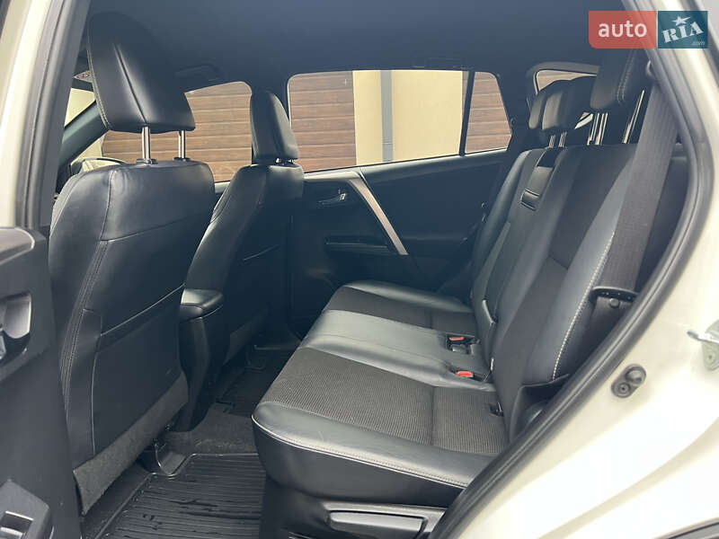 Внедорожник / Кроссовер Toyota RAV4 2017 в Виннице фото 34 Внедорожник / Кроссовер Toyota RAV4 2017 в Виннице