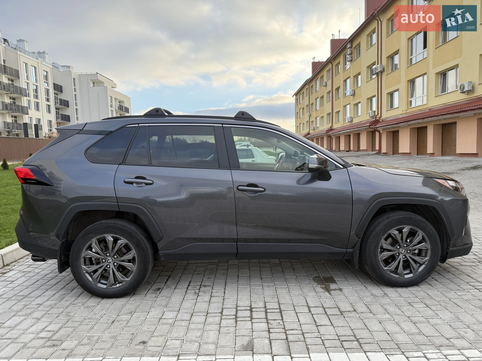 2023 Toyota RAV 4 - мініатюра 6