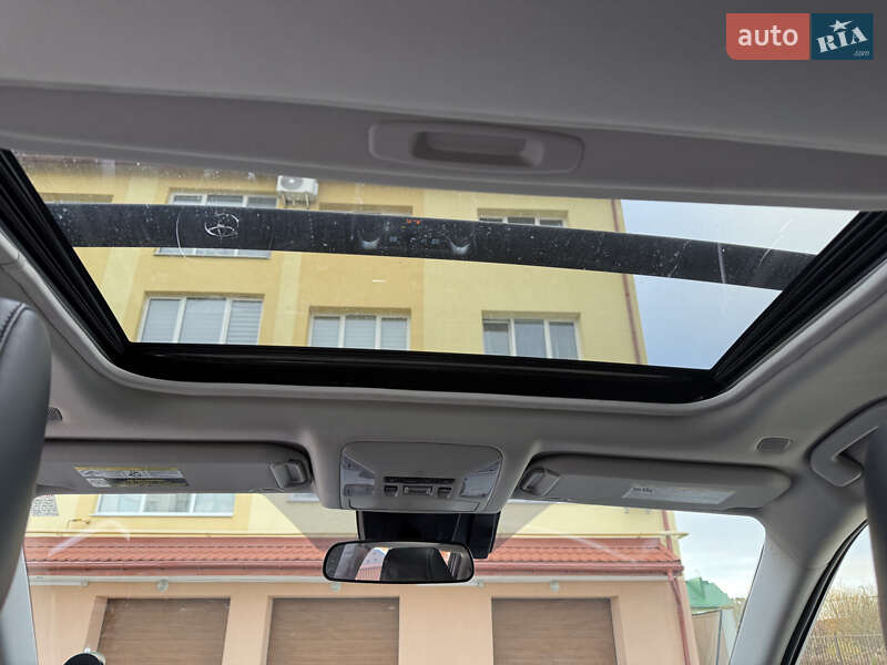 Позашляховик / Кросовер Toyota RAV4 2023 в Львові фото 19 Позашляховик / Кросовер Toyota RAV4 2023 в Львові