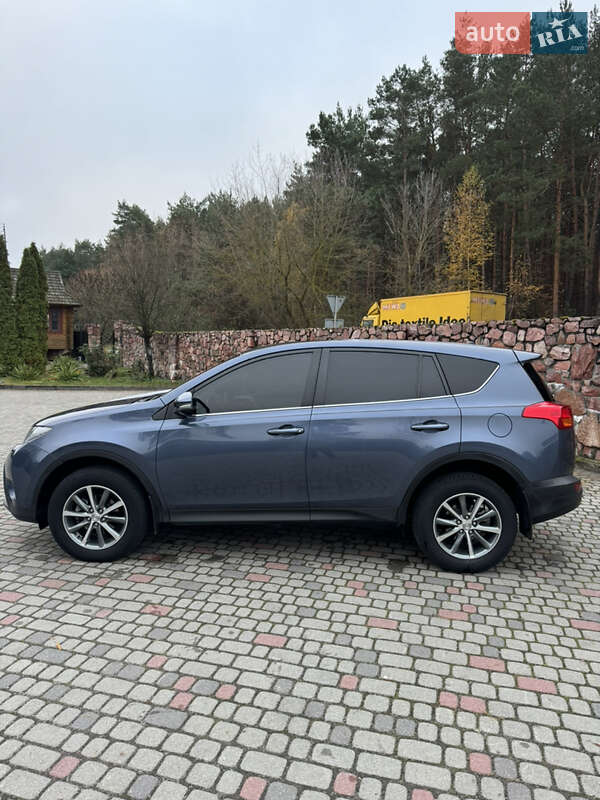 Внедорожник / Кроссовер Toyota RAV4 2013 в Любомле