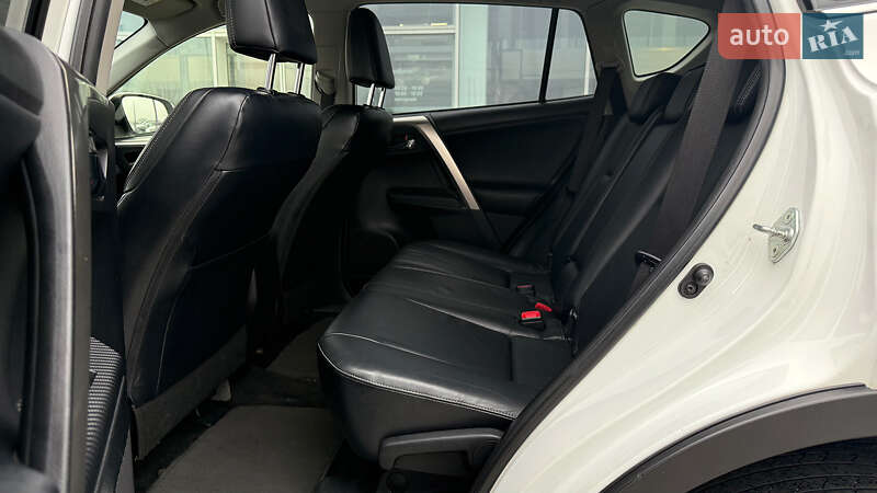 Внедорожник / Кроссовер Toyota RAV4 2014 в Ровно фото 13 Внедорожник / Кроссовер Toyota RAV4 2014 в Ровно